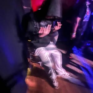 ACROBATICS (feat. 2kdriz)