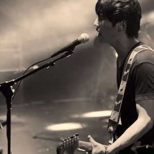 雨点划破天空的河