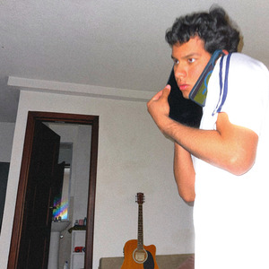 Debiste Dejarme Aquí