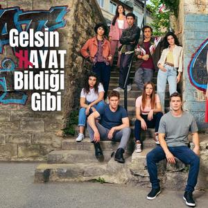 Gelsin Hayat Bildiği Gibi Eve Dönüş