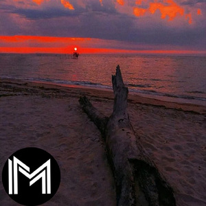 这场大雨下的很久 我以为一直都在下雨