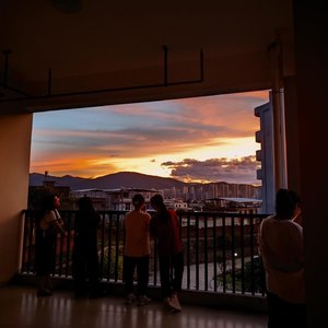 永远热爱，永远热泪盈眶