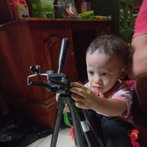 tetap disini