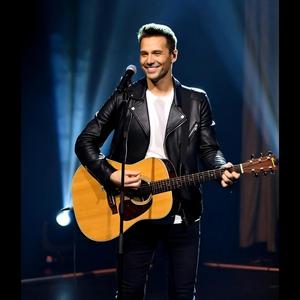 Koşarak sar beni hayallerimiz yarım kalmasın