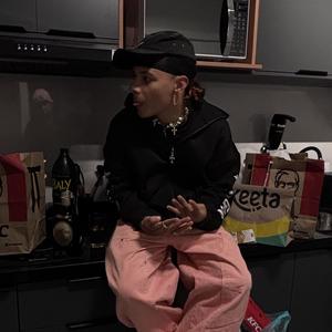 ANTIGAMENTE (feat. YuguiBeatz)