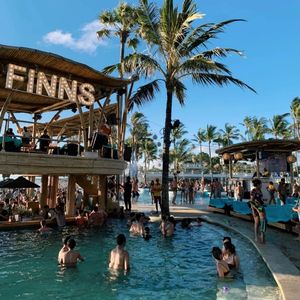 情人总分分合合可是我们却越爱越深