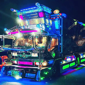 デコトラナイトランナーレディースドライバー