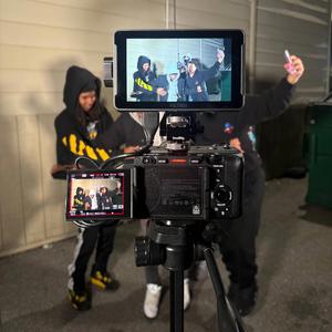 LIT (feat. 4amosama)