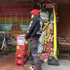 在黑暗中捕寻仅存的光点