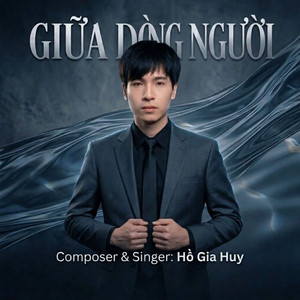 Giữa Dòng Người