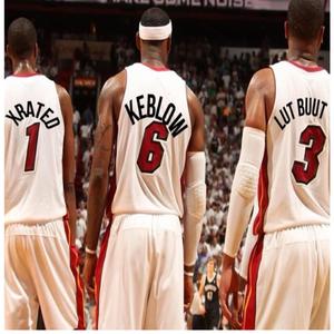 Batman vs Robin (feat. Lut Buut)