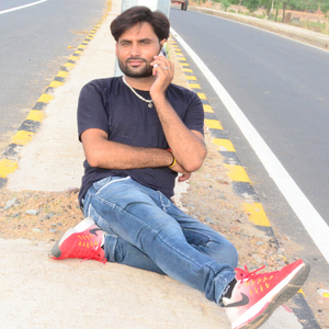 tari medam pe dyana driver rail gaadi ka