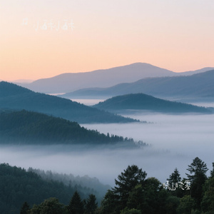 晴山晓雾