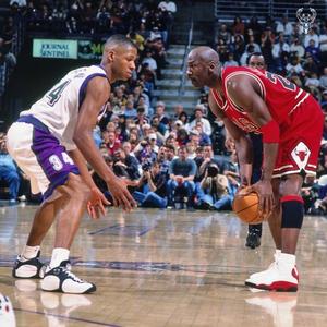 Neighborhood Jordan (feat. Cashout)