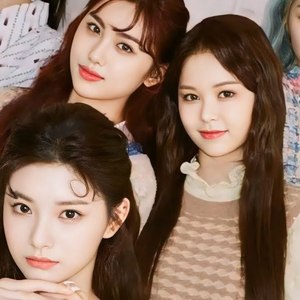 AI EVERGLOW - Lucky Girl Syndrome