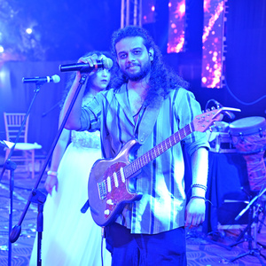 Kaun Tujhe (Slow And Reverbed Version) (Instrumental Version)