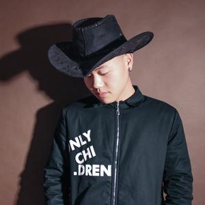 一人我两袖清风