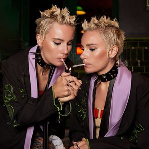 IN DA CLERB WE ALL FAM