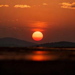 我们站着就是理由 (Cover 阿密特M)