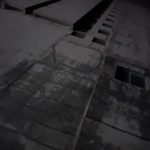 夜更けに残して