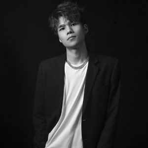 On The Floor Gimme Gimme Gimme (Five Techno )