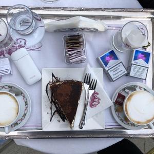 西院食堂二楼的干锅麻辣鸡和她