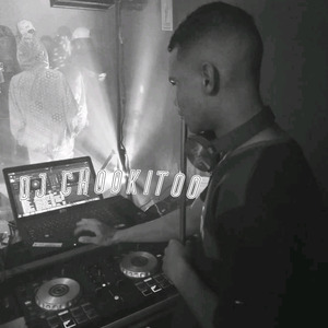 Ritmação Elas Vem Sarrando Em Mim