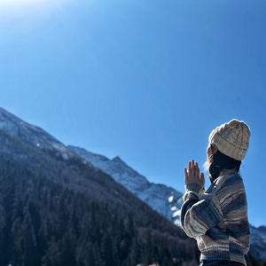 我掌心的痣，是你走后结的疤