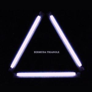 BERMUDA TRIANGLE（翻自 Zico / DEAN / Crush）