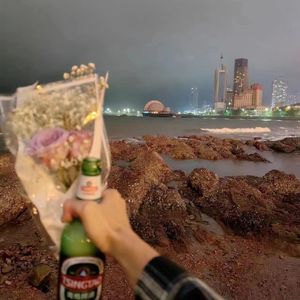 暴雨也淋湿不了我（feat.Zxr）(prod.by Morrow)