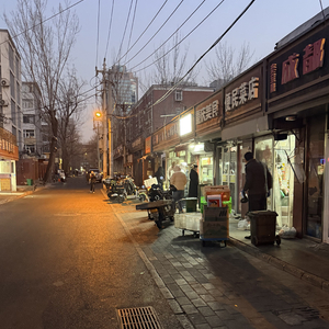 指尖发丝似婚戒