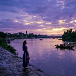 Tình yêu không đợi tuổi