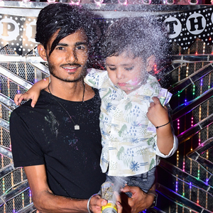 Mharo So Duniya M Kon Lad