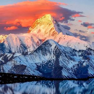 《史诗交响下的奇幻冒险高潮》