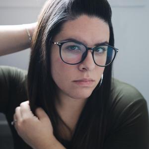 Viejos (feat. Oscarlyn Garcia)