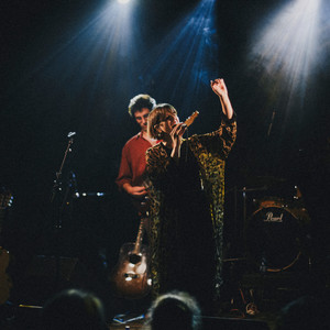 בבוקר לידי (Live)