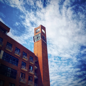 陪你从民大到世界