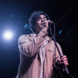 O Mundo Se Dissolve (Ao Vivo)