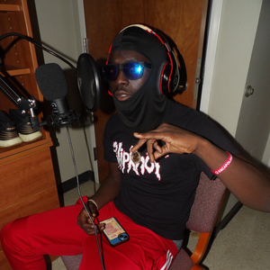Geek'd (feat. v1onetaay)