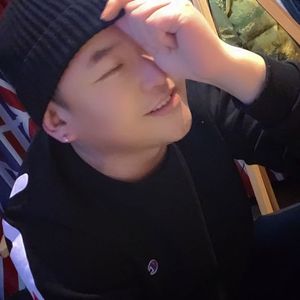 我不配 伴奏