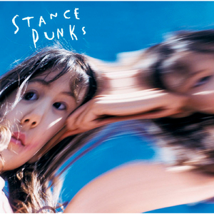 シャロルはブルー