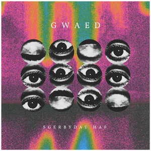 Mae'n anodd bod yn goth 'dan haul poeth Garndolbenmaen