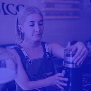 安静的早餐声音