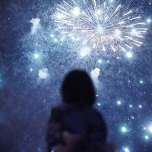 空に花火（夜空烟火）