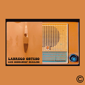 No Quarto da Tia Dela