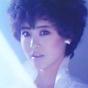 何か (M y s t e r yミステリー Remix)