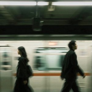 再重逢的街道，心跳比我先认出你