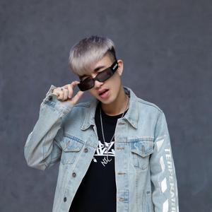 INTRO นี่คือผู้หญิงที่ดื่มเนเจอร์กิ๊ฟ x และถ้ามีคอลลาเจนด้วย