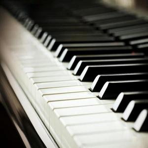 卡农青春版（钢琴曲）