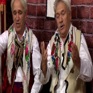 Vajze e bukur tetovare